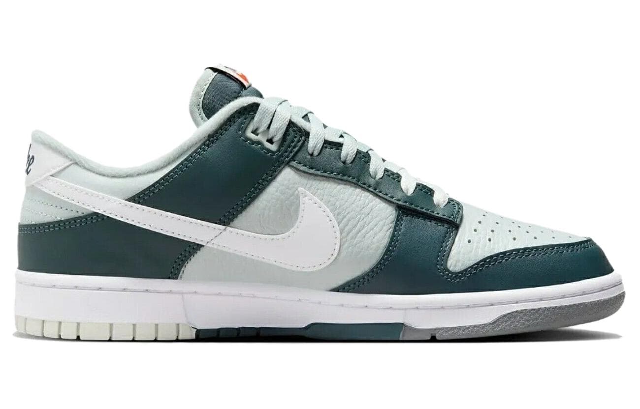 Кроссовки Nike Dunk Low GS - изображение 2