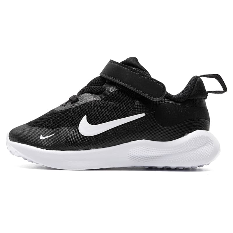 Nike Revolution 7 - изображение 1