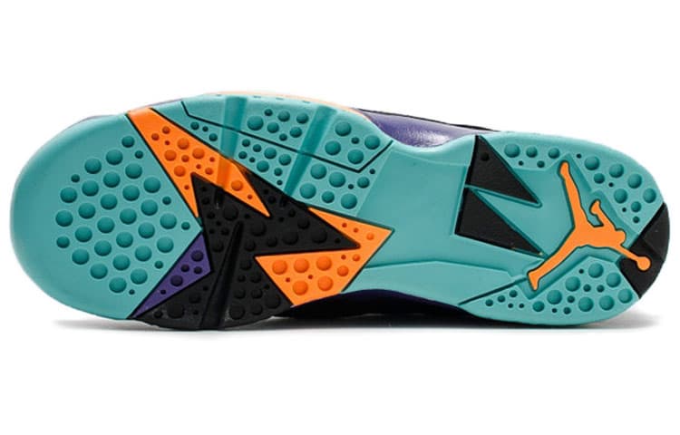 Кроссовки для баскетбола Jordan Air Jordan 7 Retro Lola Bunny GS 2014 - изображение 7
