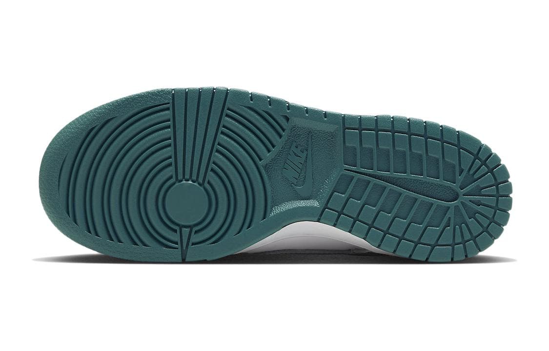 Кроссовки Nike Dunk Low GS - изображение 6