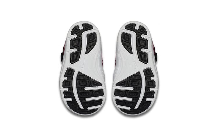 Кроссовки Nike REVOLUTION 3 - изображение 6