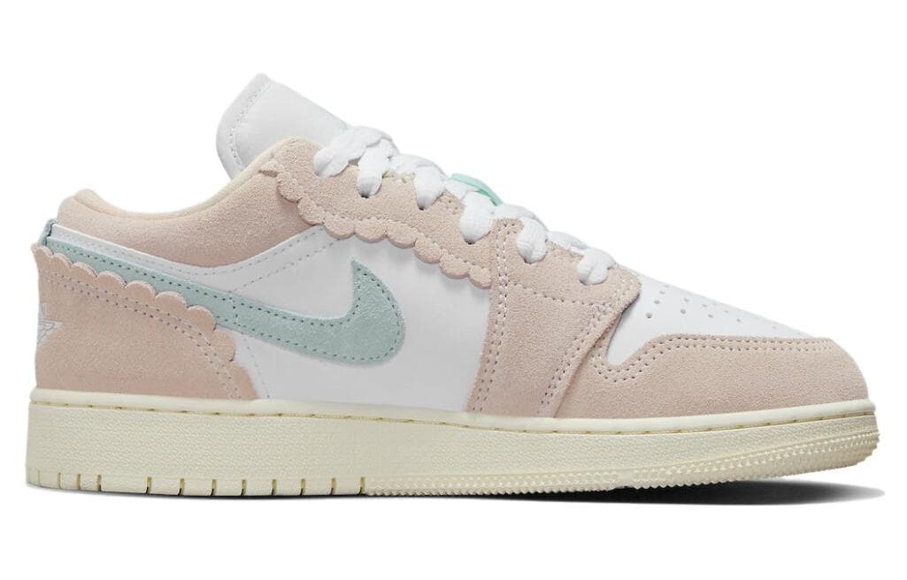 Кроссовки для баскетбола Jordan Air Jordan 1 Low GS - изображение 2