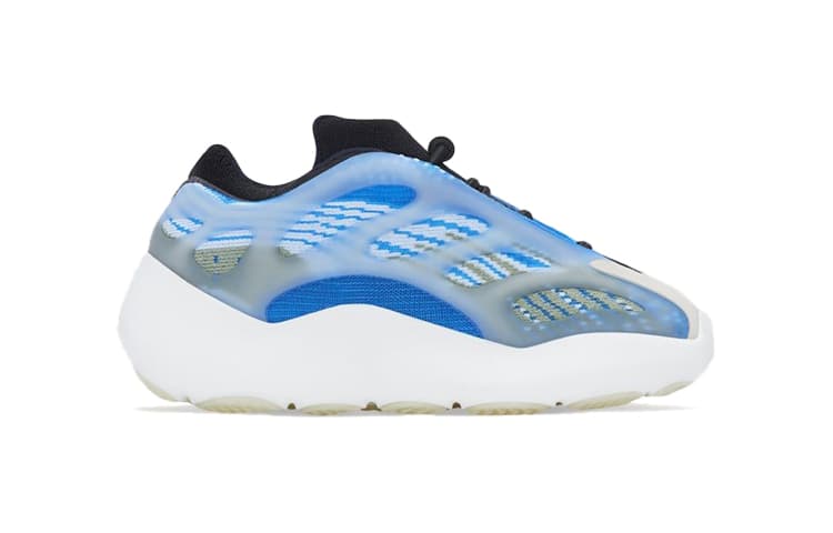 Кроссовки adidas originals Yeezy boost 700 V3 PU - изображение 4