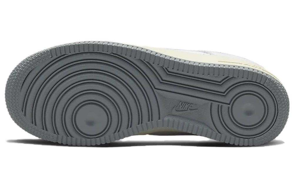 Кроссовки Nike Air Force 1 Low LV8 3 GS - изображение 6