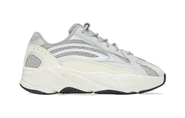 Кроссовки adidas originals Yeezy Boost 700 V2 "Static" - изображение 2