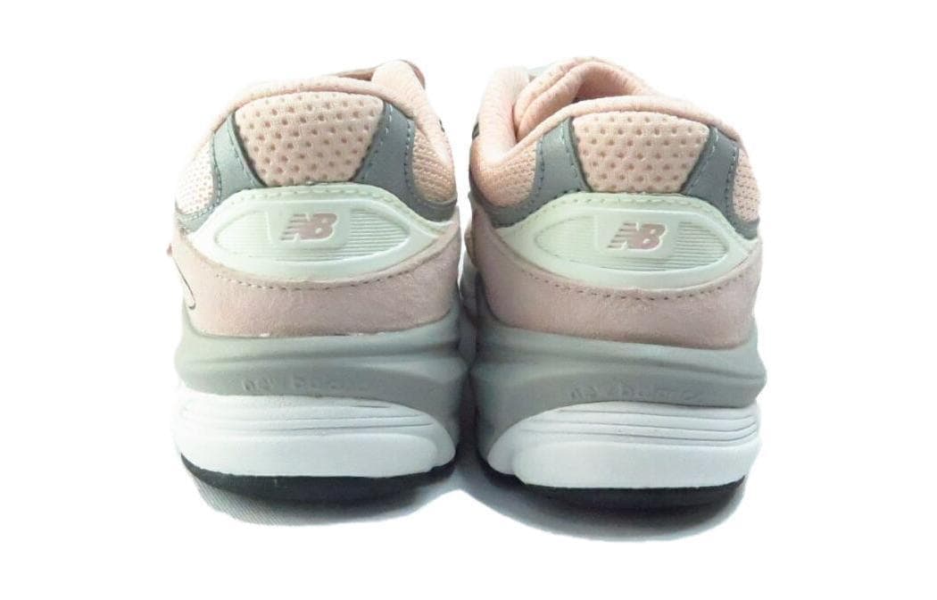 Кроссовки New Balance FuelCell 990v6 Устойчивые к истиранию Низкие Кроссовки для Беговых Занятий Детские Розовые Серые Малыш - изображение 4