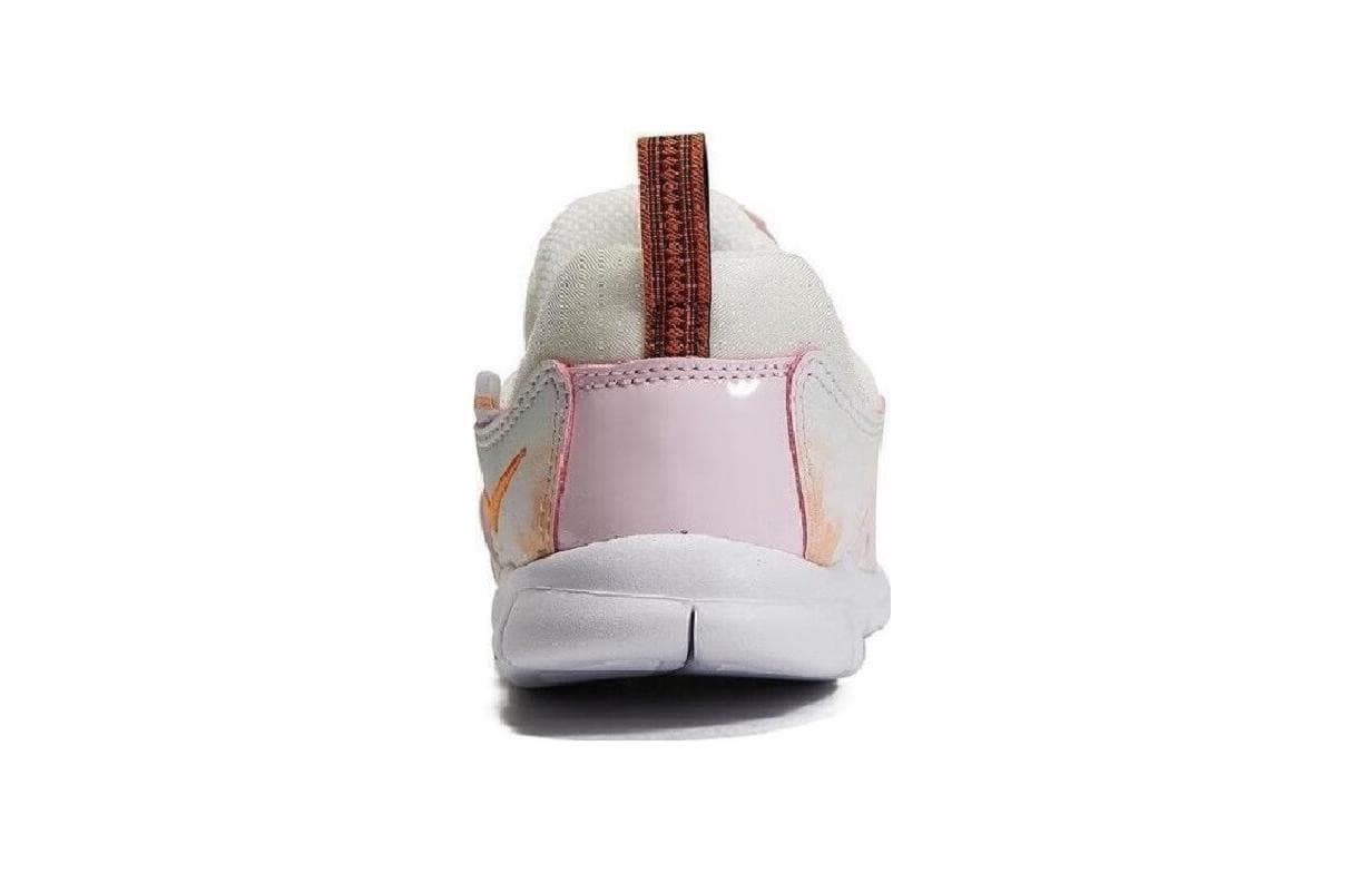 Кроссовки Nike Dynamo Free SE TD - изображение 5