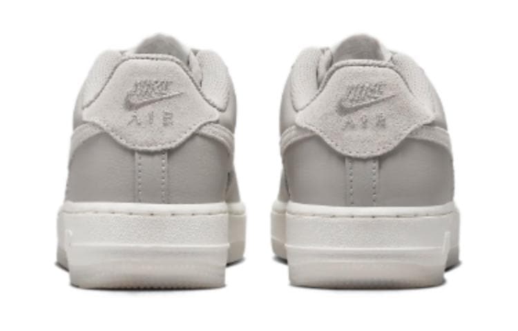 Кроссовки Nike Air Force 1 Удобная противоскользящая и устойчивая к истиранию низкая детская обувь для скейтбординга - изображение 5