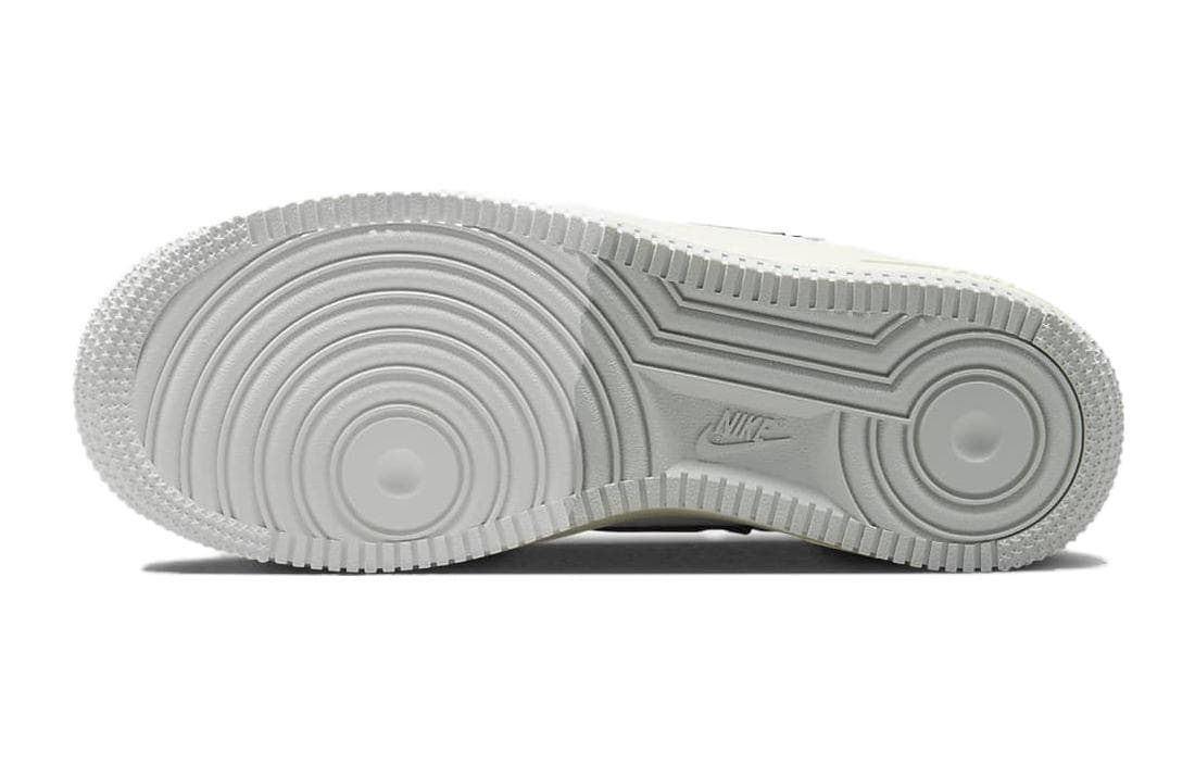 Кроссовки Nike Air Force 1 Low GS - изображение 6