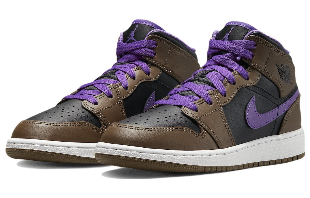 Кроссовки для баскетбола Jordan Air Jordan 1 Mid GS - изображение 4