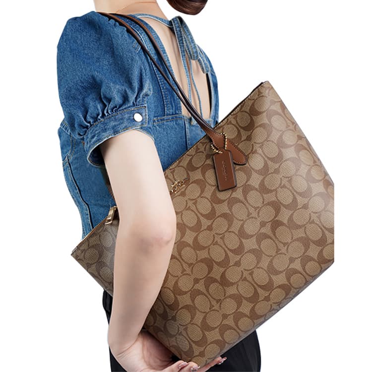 Мини-сумка COACH Zip Top Tote 30 - изображение 8