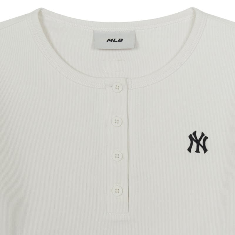 Футболка MLB New York Yankees SS26 Стандартная (Standard) T-Shirt Женская - изображение 2