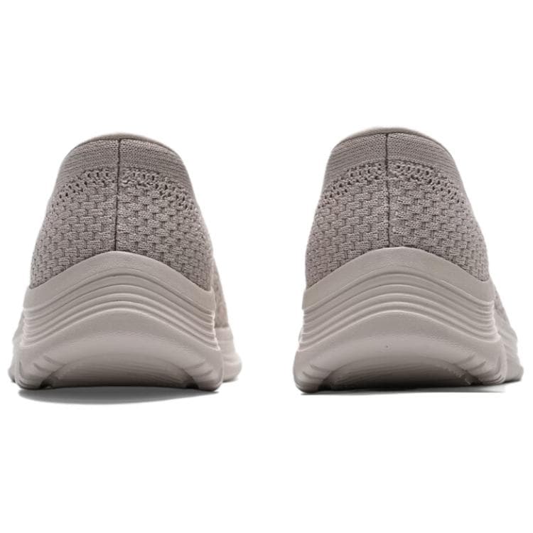 Тапочки Skechers Slip ins Женские повседневные туфли Женские Тауповый - изображение 4