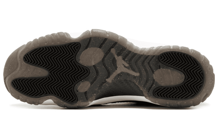 Ретро баскетбольные кроссовки Jordan Future Black White Gold - изображение 5