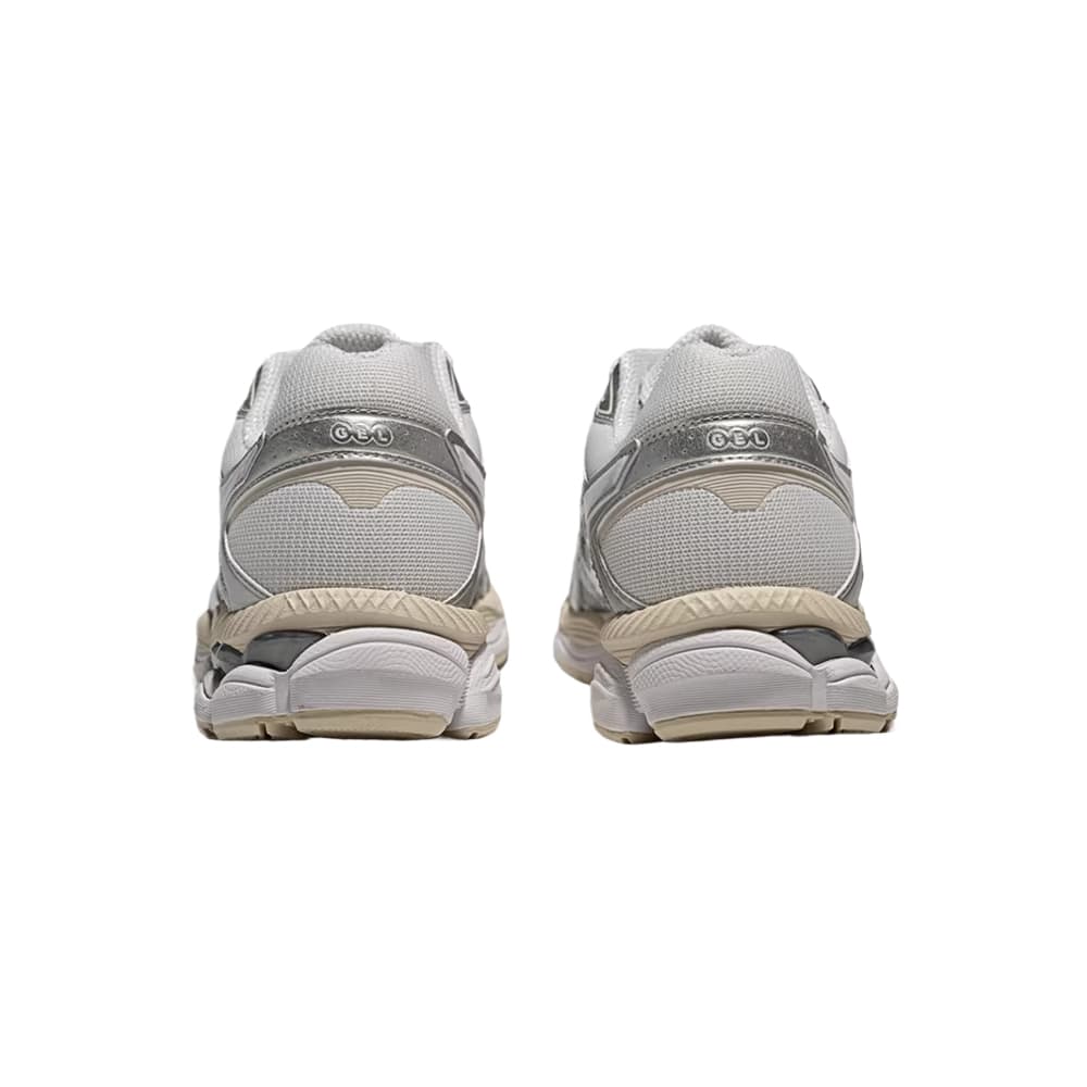 Кроссовки ASICS Gel-Cumulus 16 - изображение 3