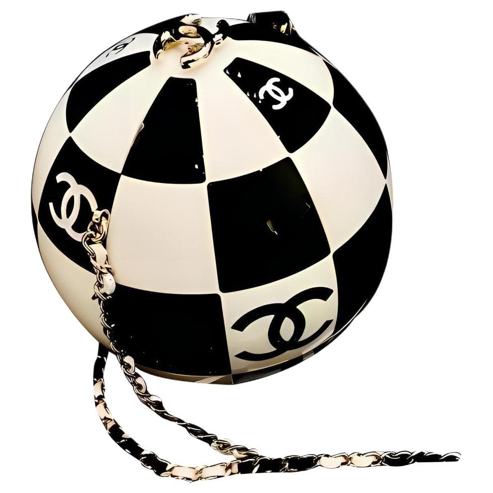 Сумка через плечо CHANEL - изображение 1