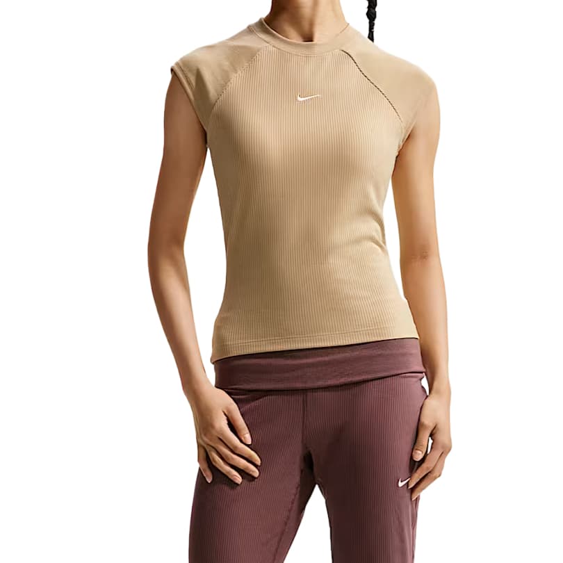 Футболка Женская футболка Nike Sportswear T - изображение 1