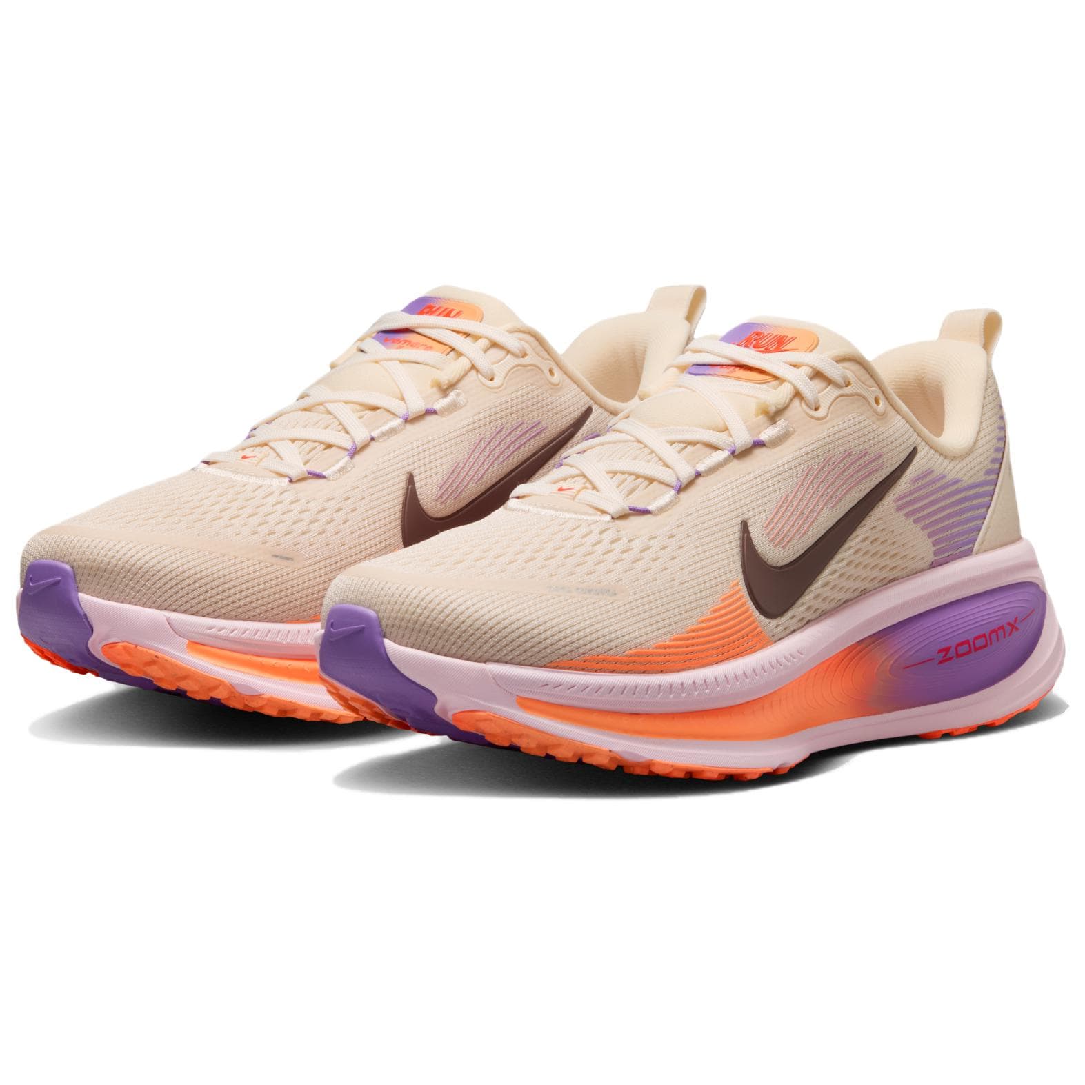 Кроссовки для бега Nike Vomero 18 Дышащие Беговые кроссовки с амортизацией для женщин бежевого цвета - изображение 3