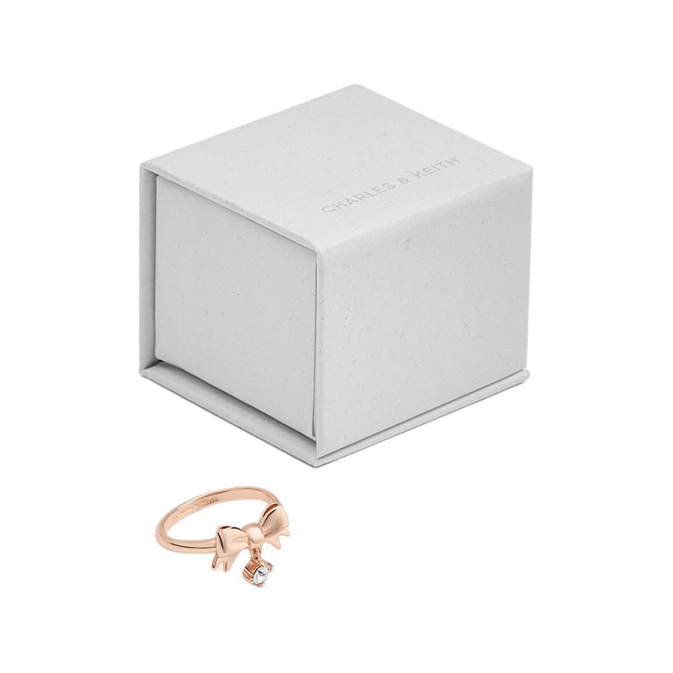 Кольцо CHARLES&KEITH Кольцо с подвеской в виде банта и кристаллами, латунь, розовое золото - изображение 4