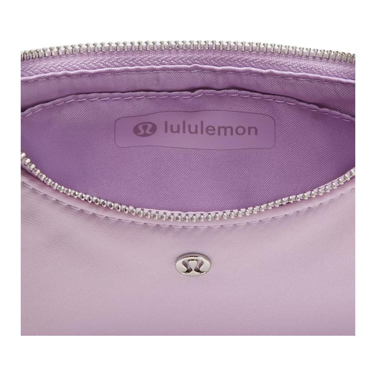 Мини-сумка Lululemon City Essentials Нейлоновая Сумка через плечо Мини-версия Женская Сирень и Серебряный - изображение 4