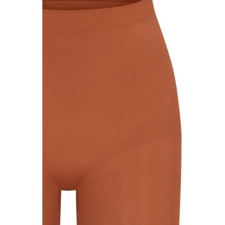 Трусы SKIMS Seamless Sculpt Mid Thigh Short Bronze - изображение 3