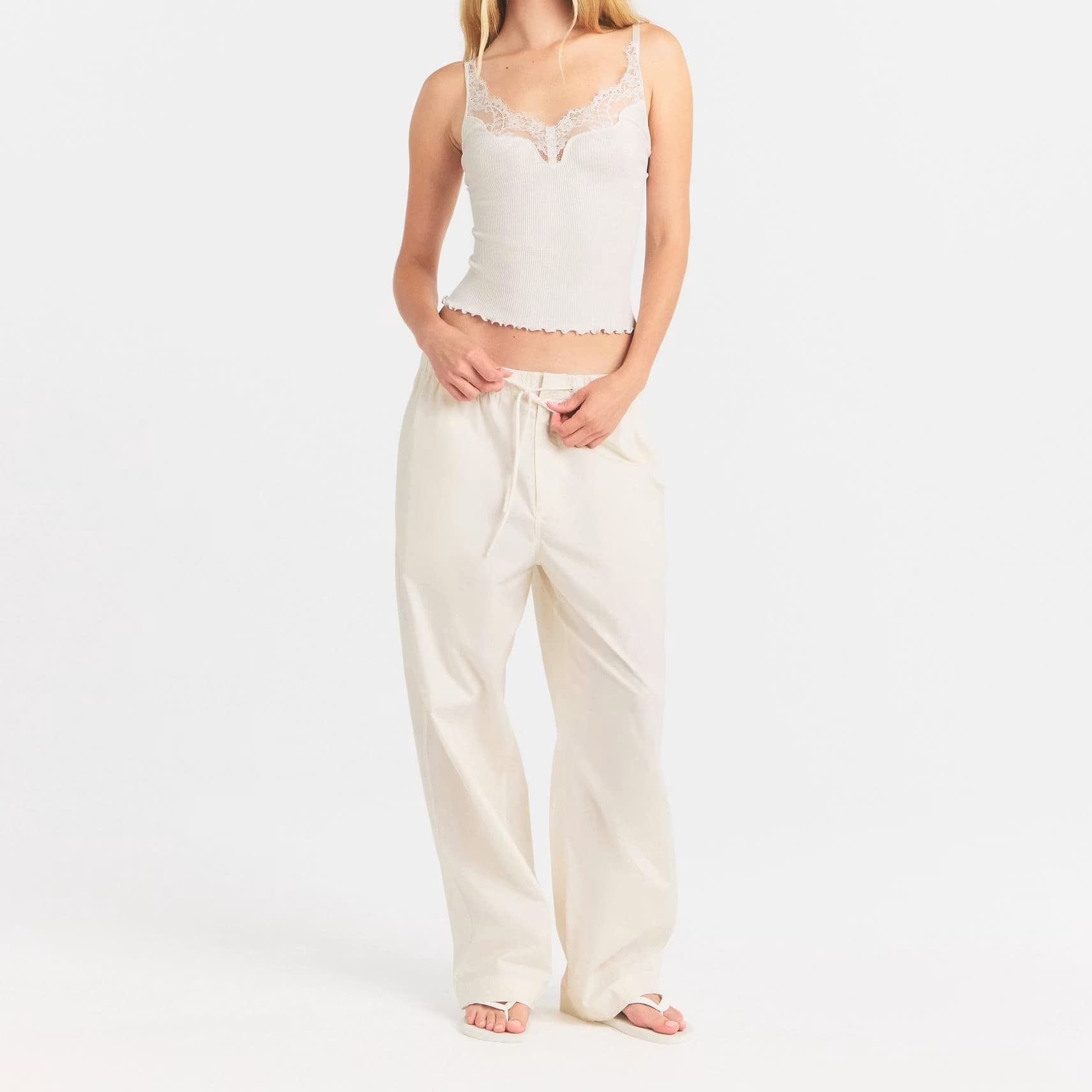 Skims EGRET White Egret Women's Tops Skims EGRET Белая цапля Женские Топы - изображение 2