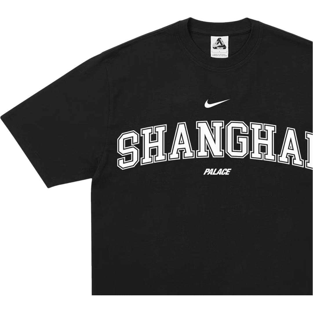Футболка PALACE Nike SS26 SHOP T-SHIRT SHANGHAI BLACK T - изображение 2