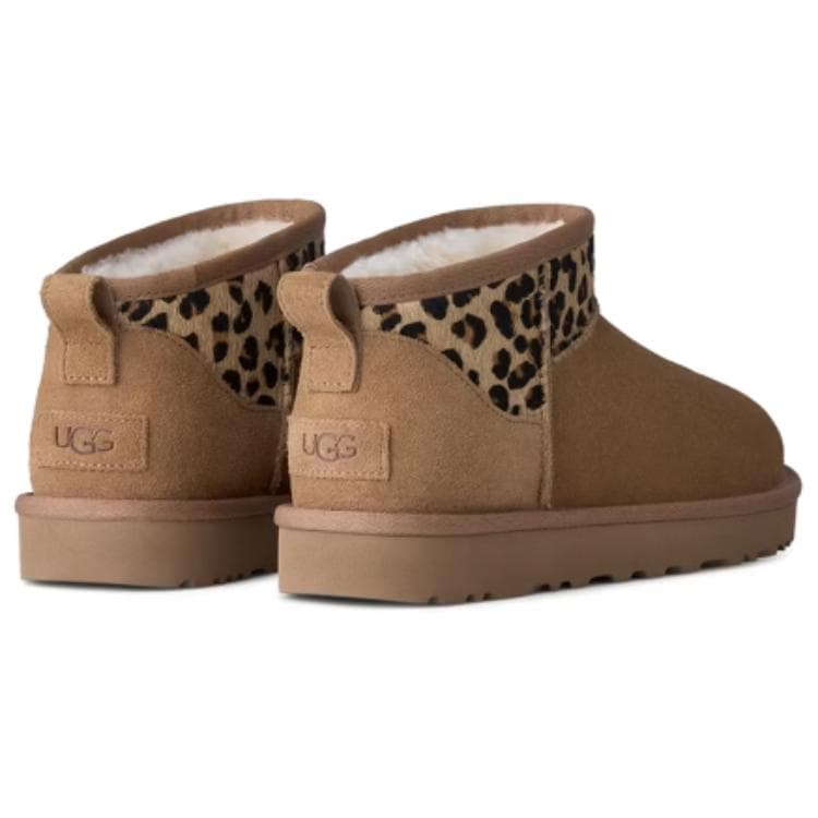 Ботинки зимние UGG Classic Novelty Сноубутсы Каштановые Женские - изображение 3