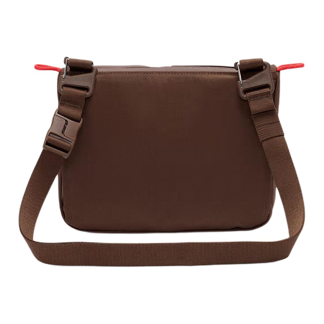 Сумка через плечо Nike ACG Crossbody Bag Refreshing Version Chocolate Unisex Nike ACG Сумка через плечо Освежающий вариант Шоколад Унисекс - изображение 3