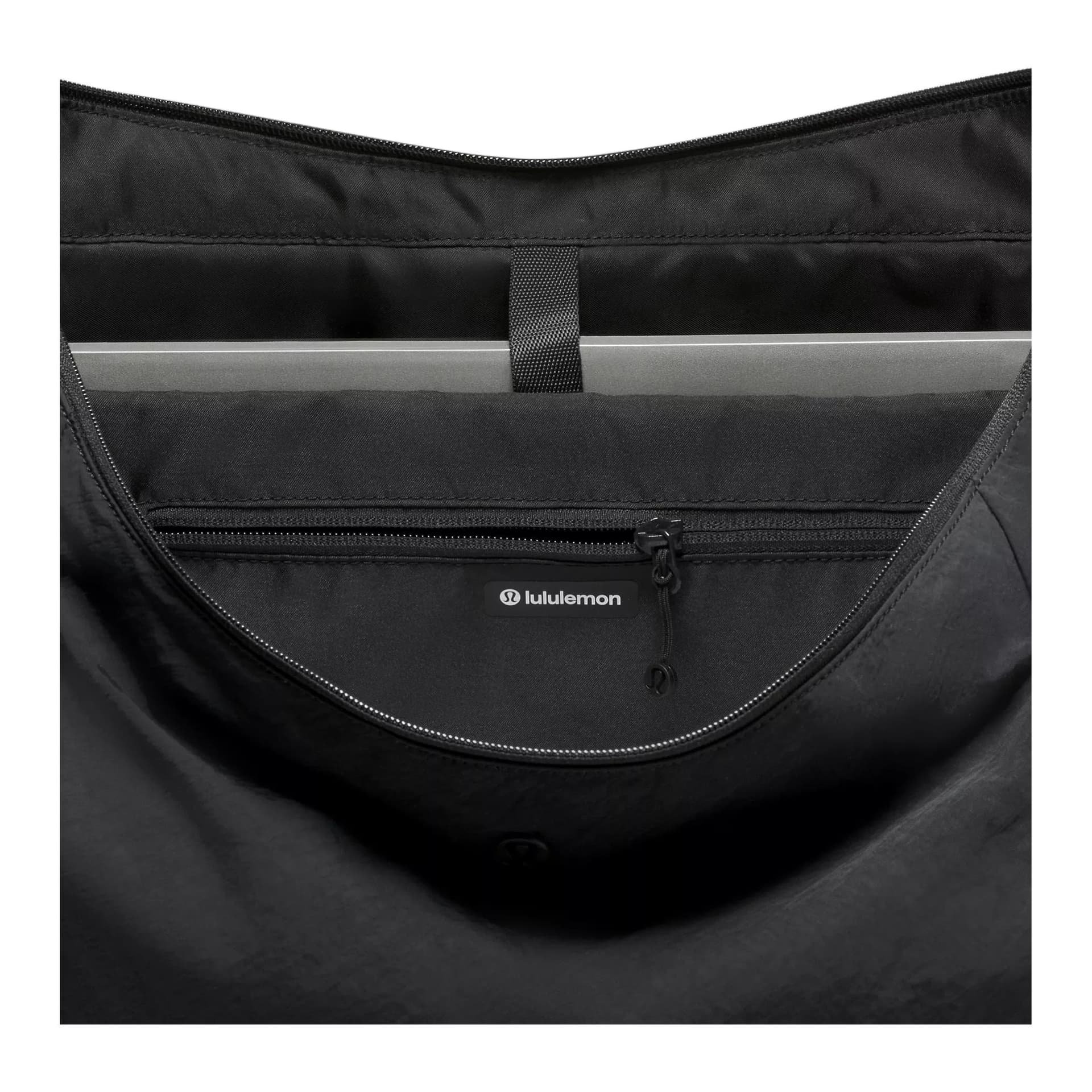 Мини-сумка Lululemon Large Slouchy Переработанный нейлон Сумки через плечо Увеличенный корпус Женские Черный - изображение 4