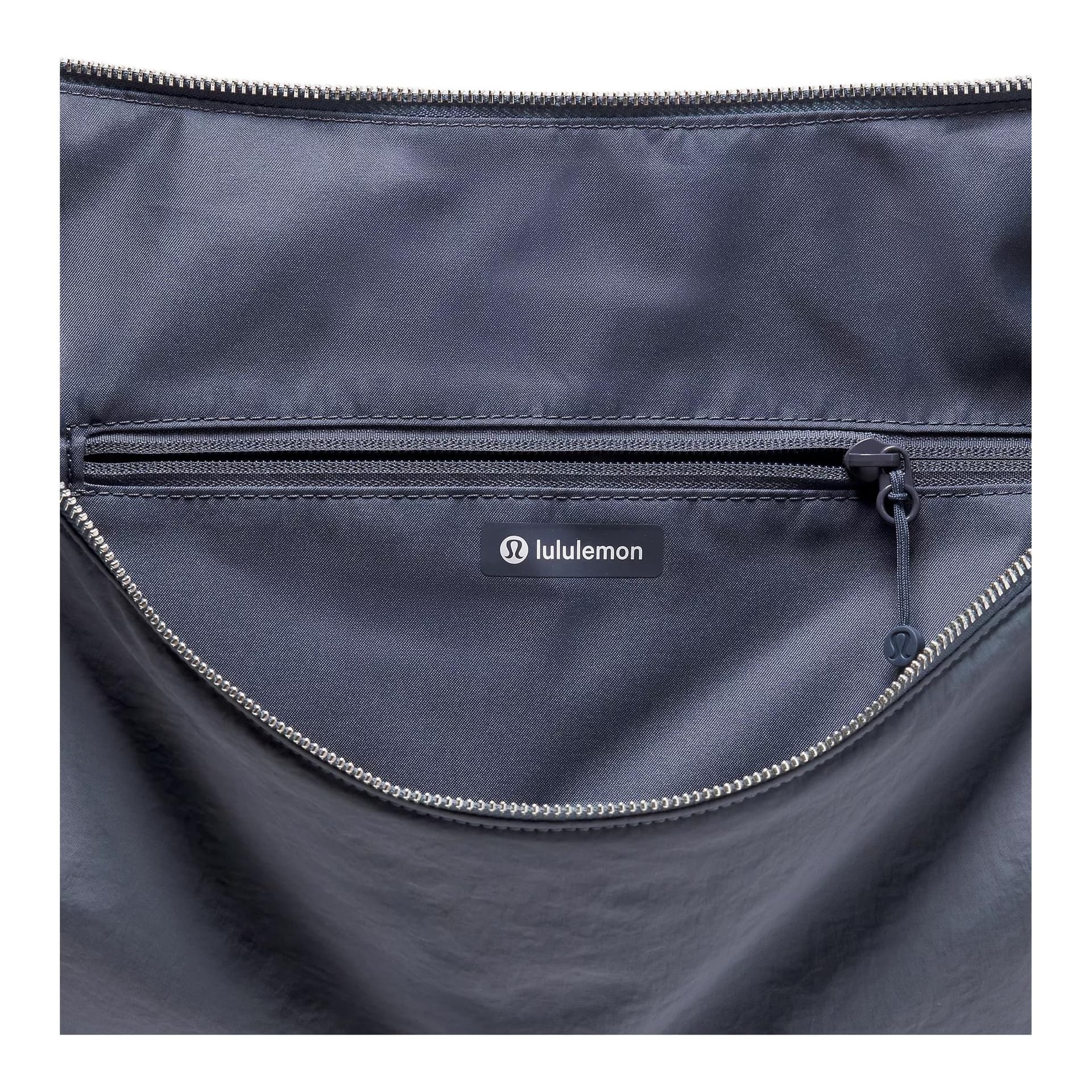Мини-сумка Lululemon Ruched Полиэстер Волокно Сумка через плечо Унисекс Серый Ромб Морской Синий Серебряный - изображение 5