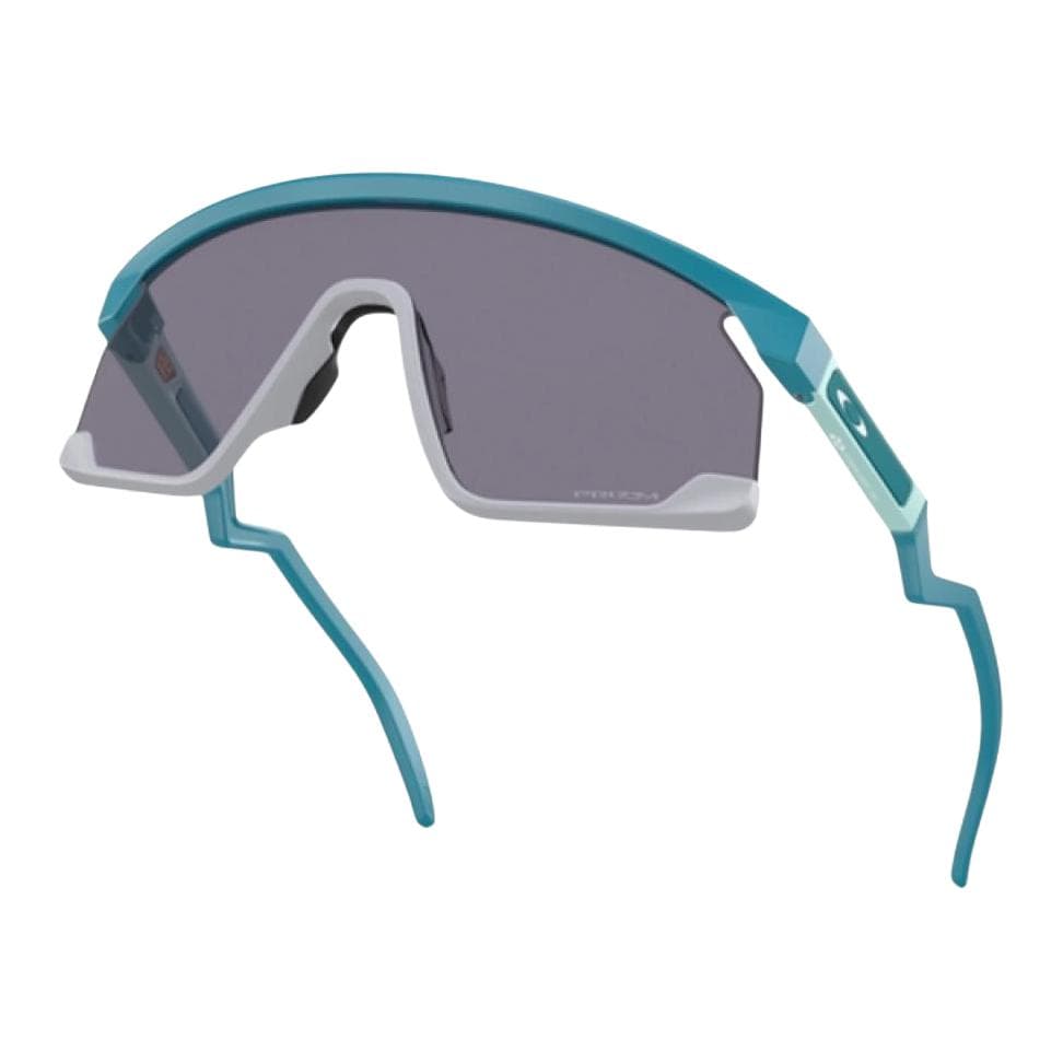 Солнцезащитные очки Oakley - изображение 3