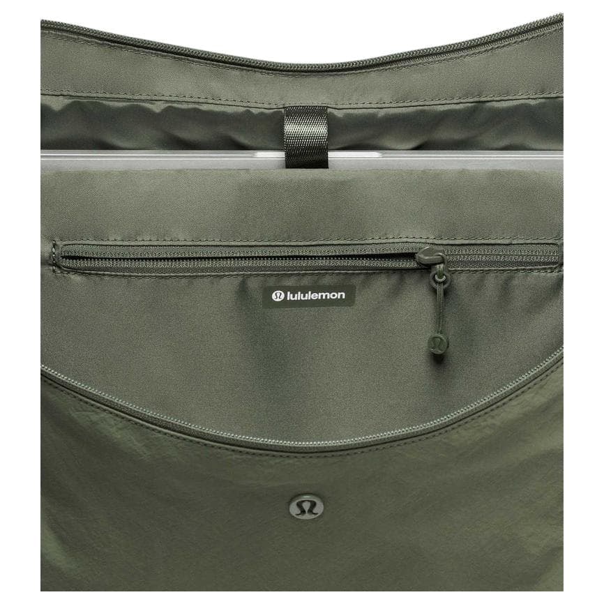 Сумка через плечо Lululemon Large Slouchy Сумки кросс-боди INTENSE Шалфейно-зеленый Женские - изображение 4
