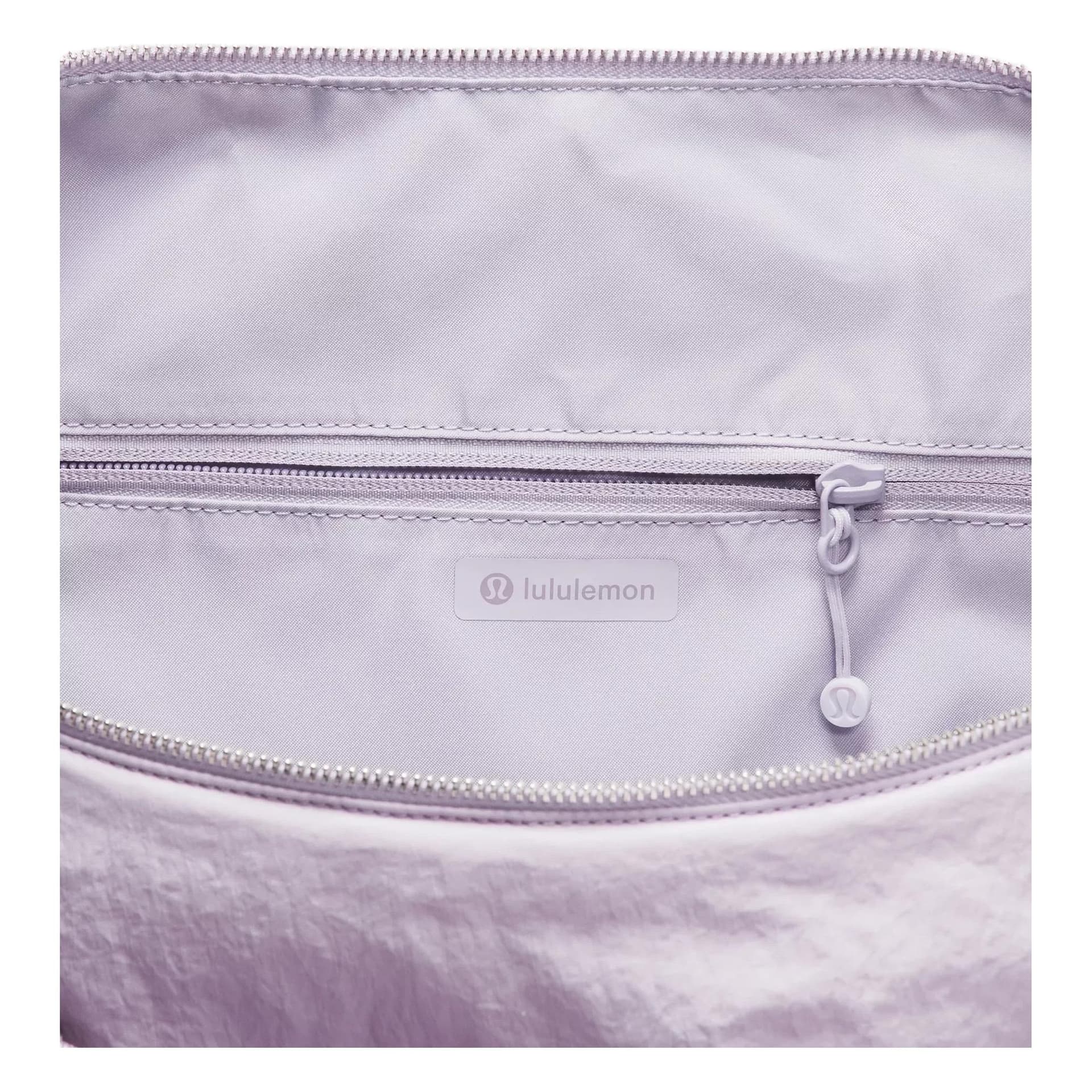 Мини-сумка Lululemon Ruched Нейлоновая Сумка через плечо Сумка через плечо Большая Женская Сирень Танец Лотос и Лаванда Серебряный - изображение 4