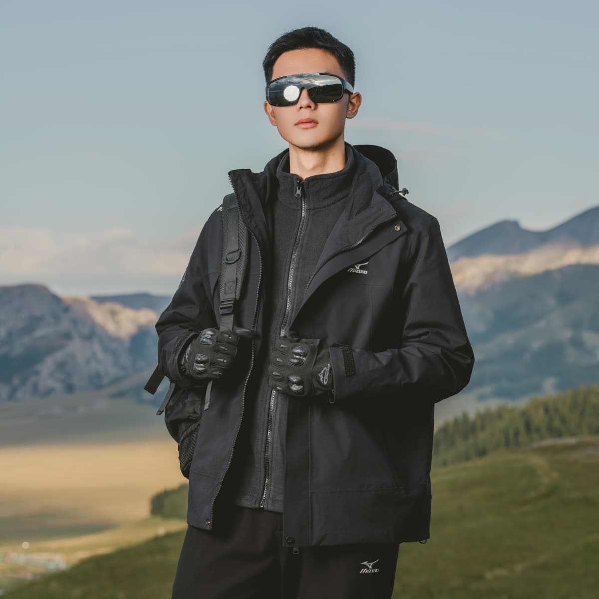 Демисезонная куртка Mizuno Logo - изображение 6