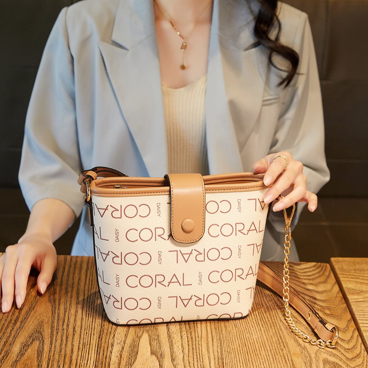 Сумка через плечо CORALDAISY PVC - изображение 2