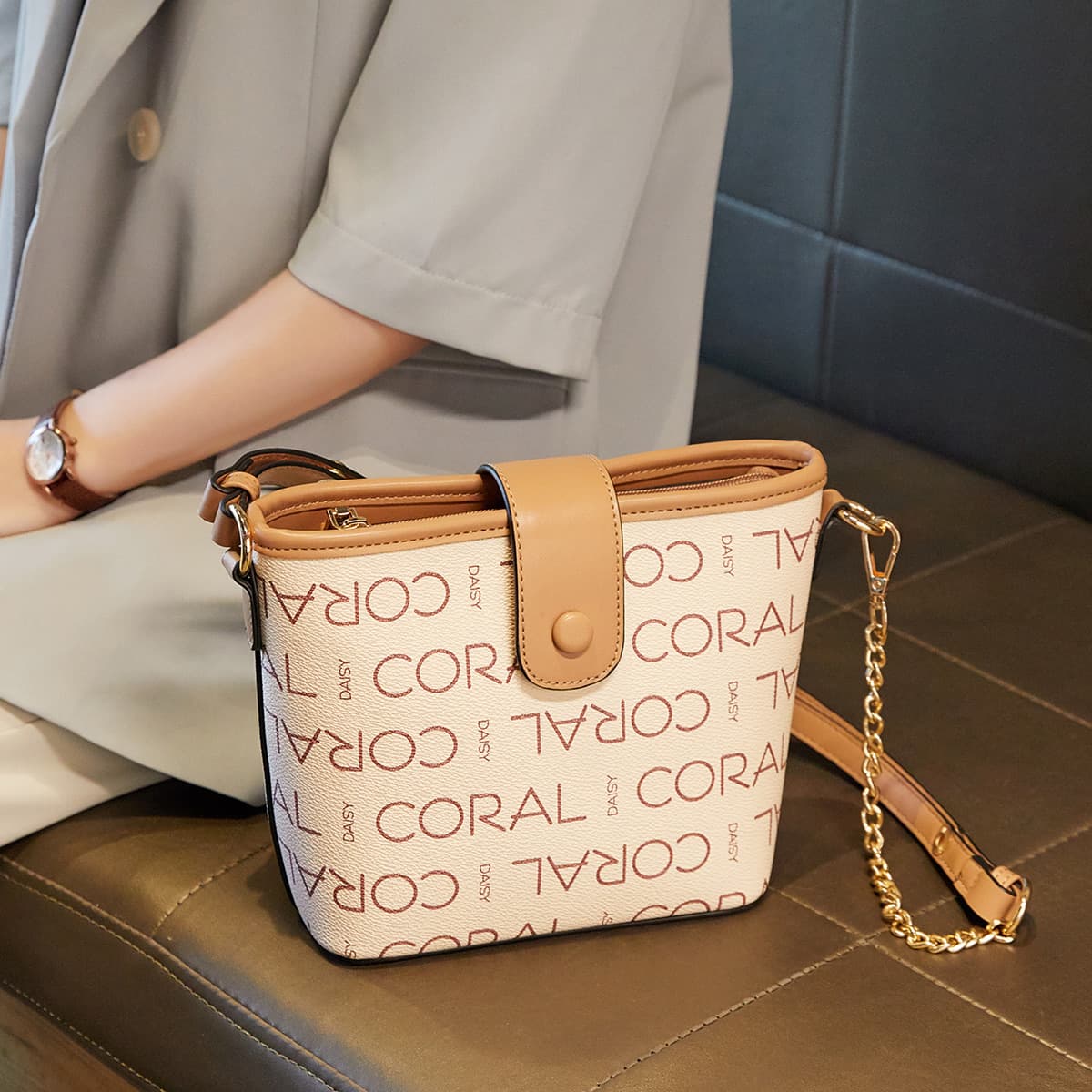 Сумка через плечо CORALDAISY PVC - изображение 3