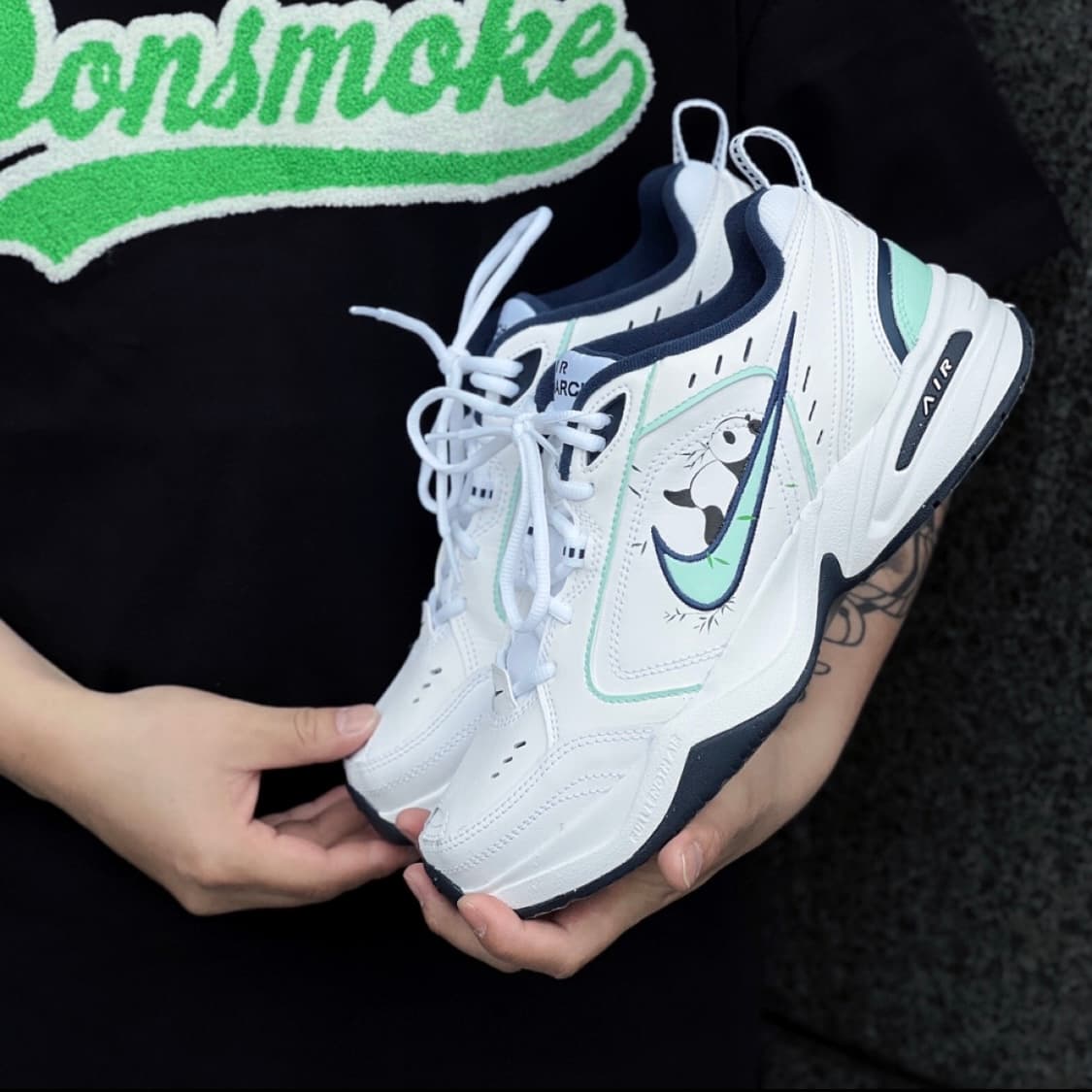 Кроссовки Nike Air Monarch 4 - изображение 9