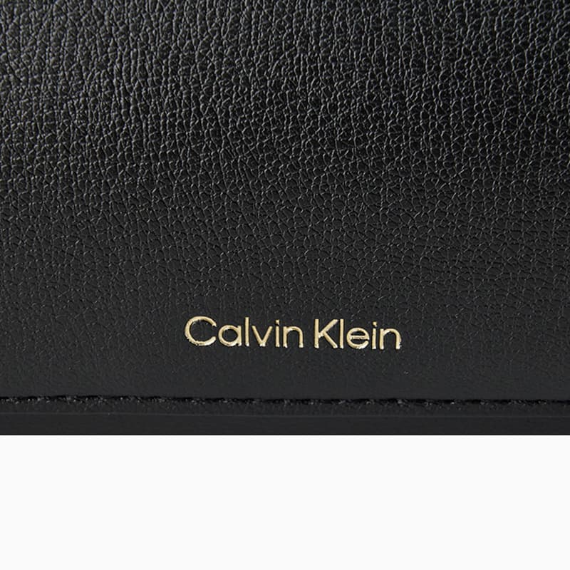 Мини-сумка Calvin Klein Смешанный материал Сумка на плечо Женские Космический черный - изображение 6