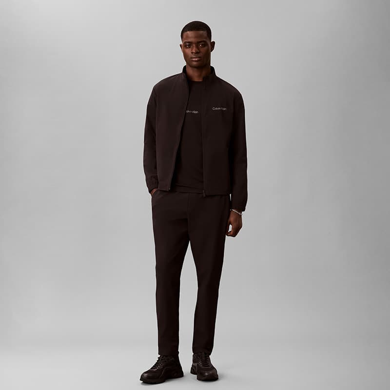 Футболка Calvin Klein UB1 Космический Черный Мужская Футболка - изображение 4