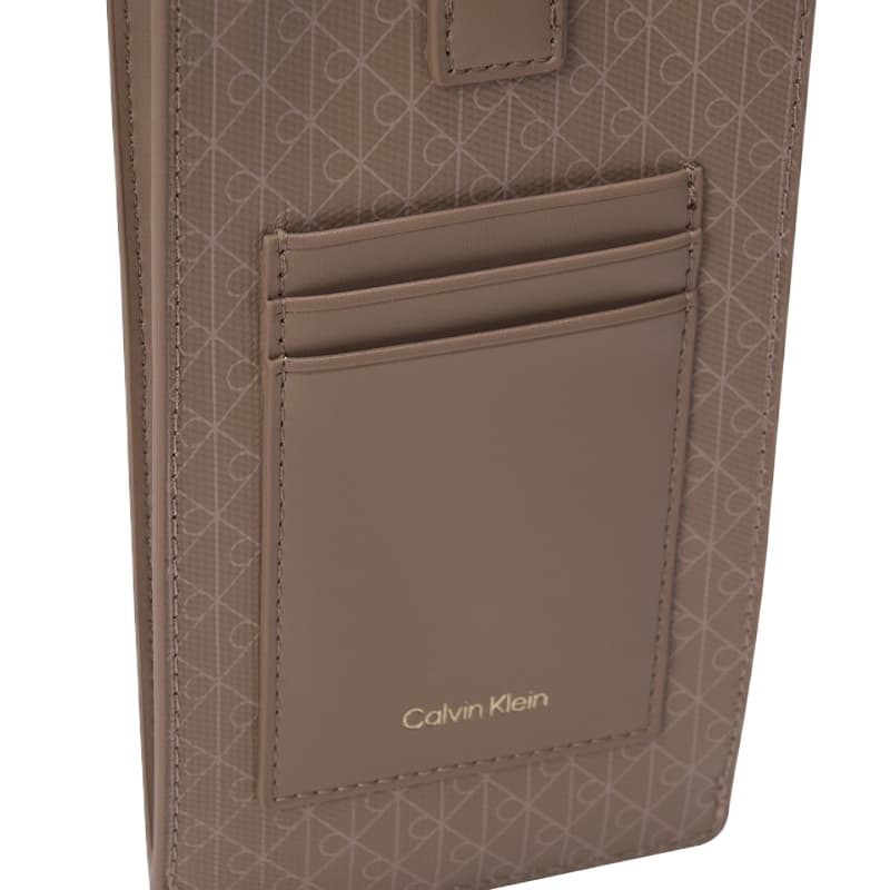 Сумка для телефона CALVIN KLEIN Чехол для телефона из ткани женский цвет верблюжий - изображение 6