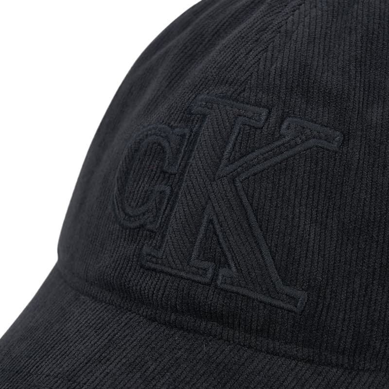Кепка Calvin Klein Полиэстеровые кепки унисекс - изображение 4