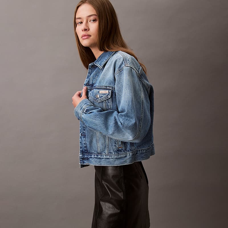 Calvin Klein Джинсовая Куртка Женская - изображение 8