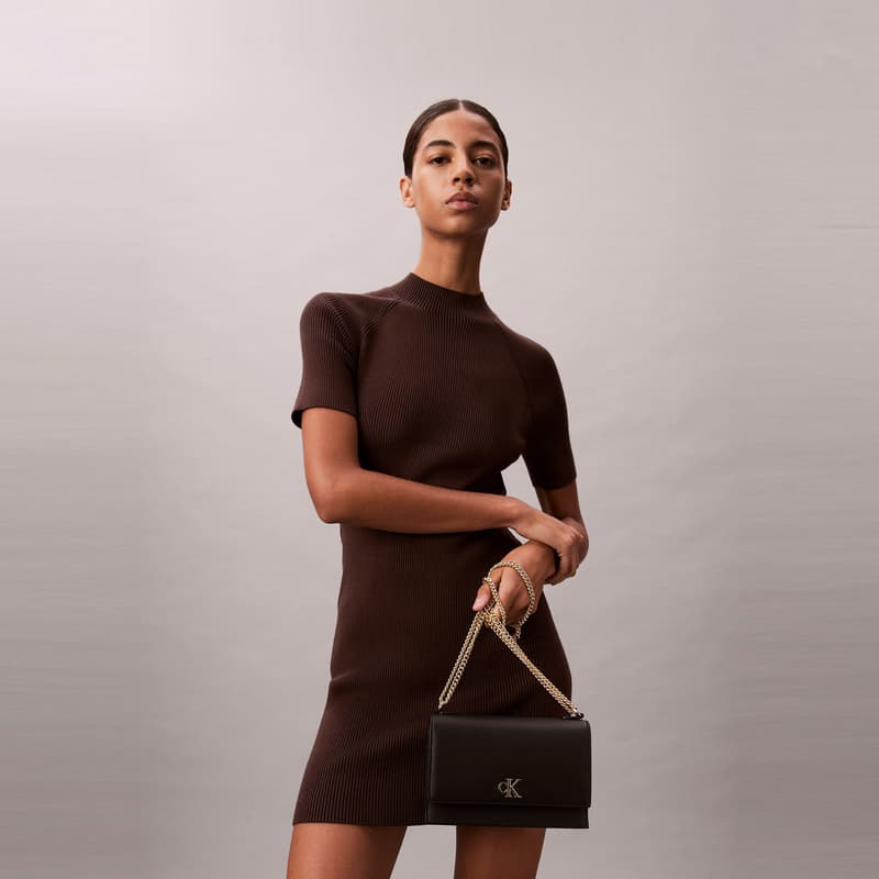Сумка через плечо CALVIN KLEIN Синтетический материал Сумка через плечо Средняя Женская Черная Золотая - изображение 5