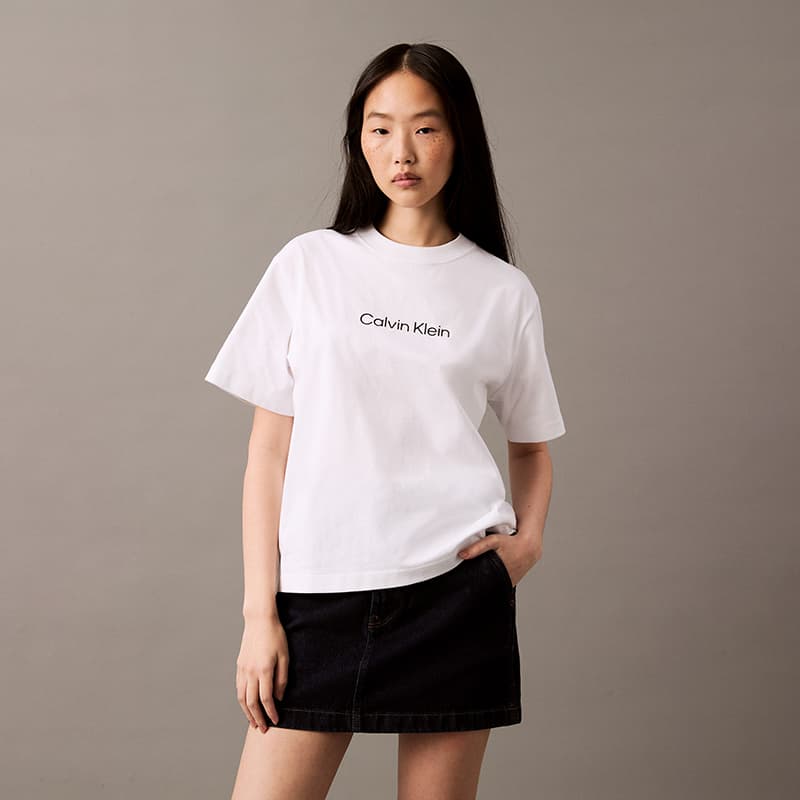 Футболка Calvin Klein Женские T-рубашки - изображение 3