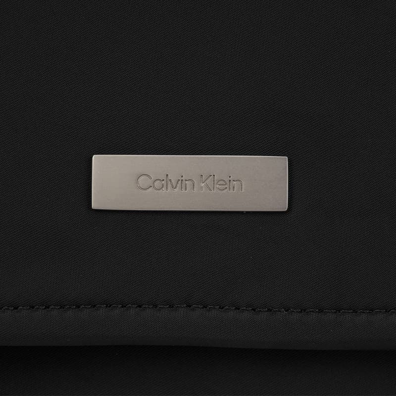 Сумка через плечо Calvin Klein Ткань Курьерская Сумка Сумка через плечо Мужская Космический Черный - изображение 6