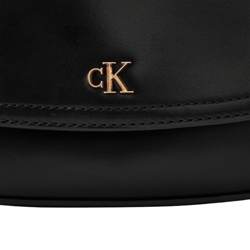 Сумка через плечо calvin klein Синтетический материал Седло Сумка Сумка через плечо Средний Женские Космический черный - изображение 5