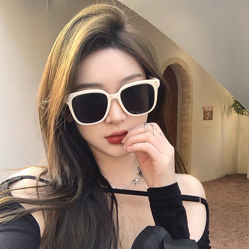 Солнцезащитные очки VINEY - изображение 4
