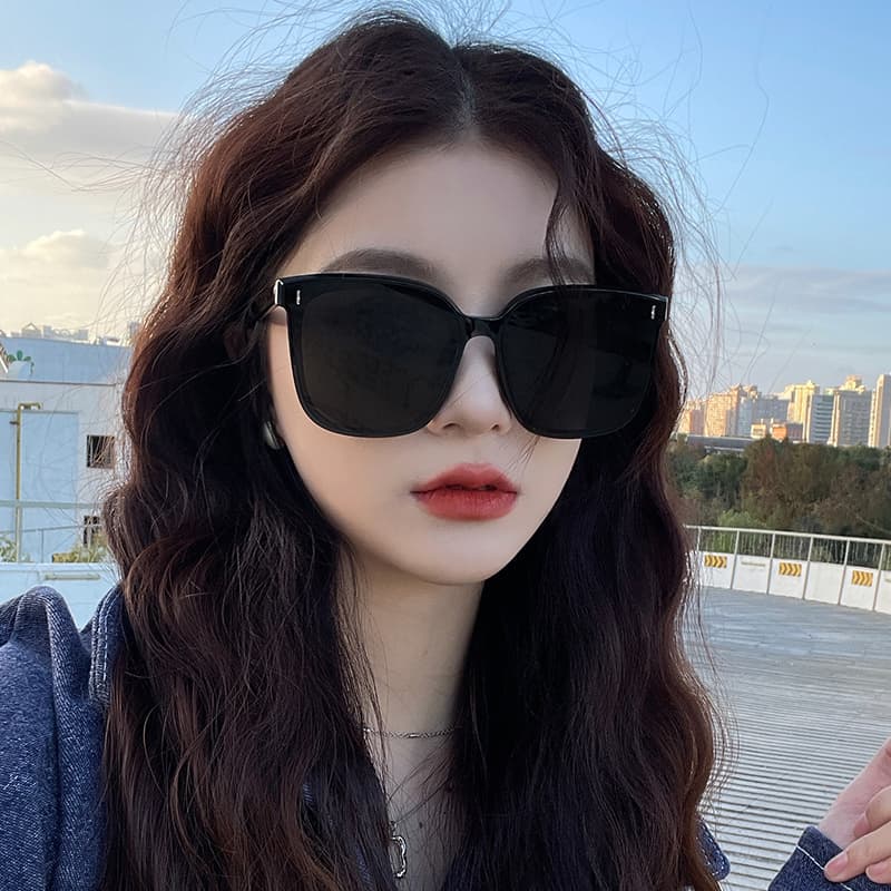 Солнцезащитные очки VINEY PC - изображение 3
