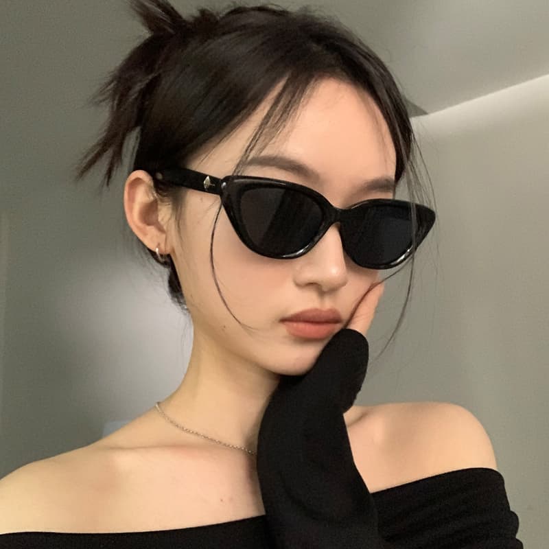 Солнцезащитные очки VINEY - изображение 2